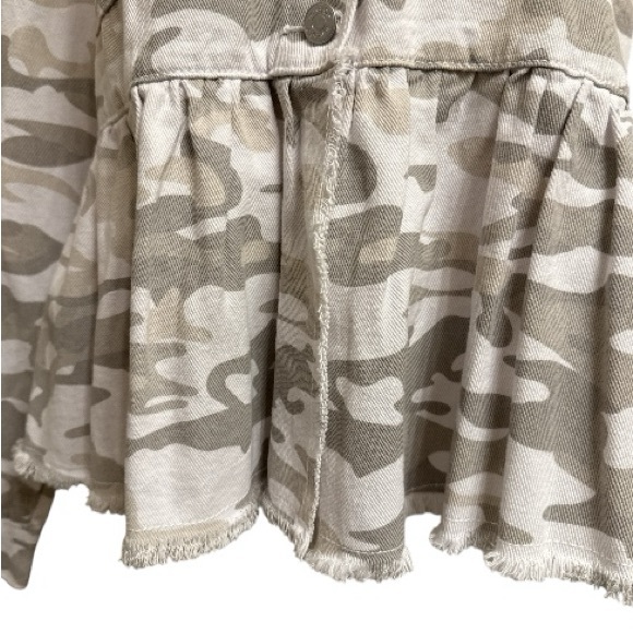 Mud Pie Banks White Camo Peplum Denim Jacket XL Raw Hem Utility Chic - Picture 9 of 13